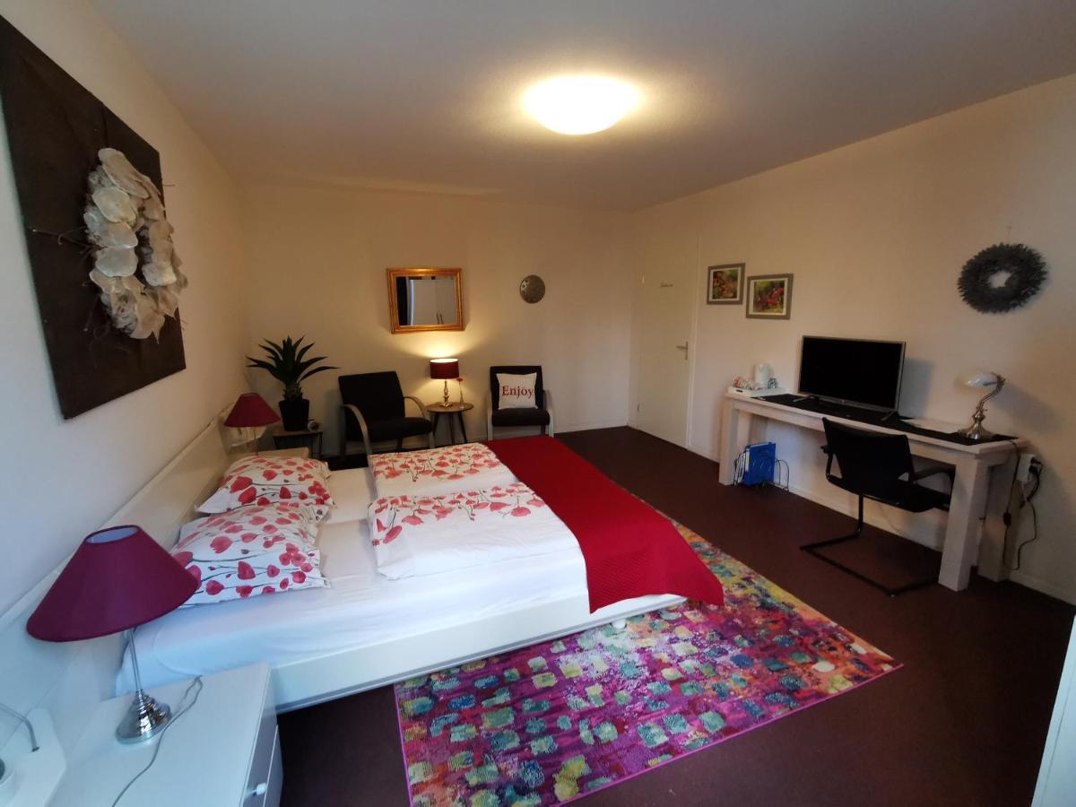 Housing De Brouwerij Bed & Breakfast Westdorpe Bagian luar foto