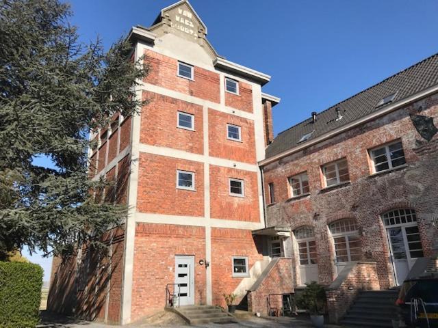 Housing De Brouwerij Bed & Breakfast Westdorpe Bagian luar foto